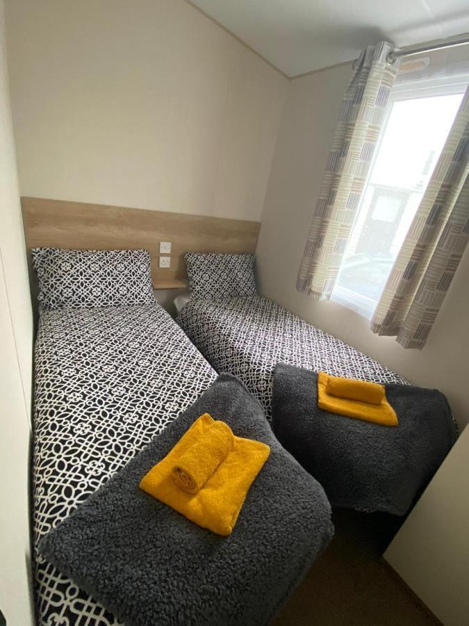 Cabin Zest Sandown Exteriör bild