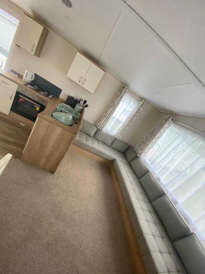Cabin Zest Sandown Exteriör bild